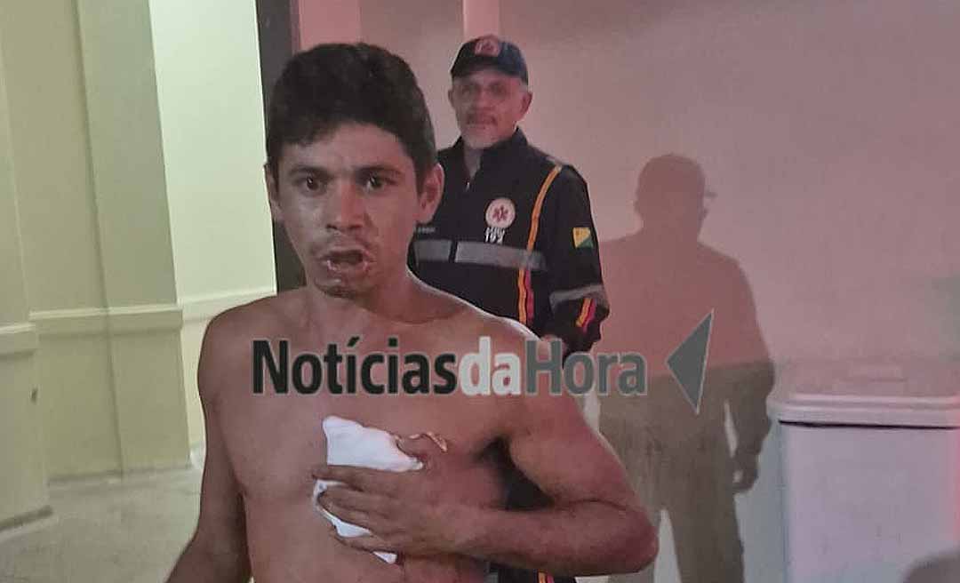 Jovem é esfaqueado no peito após discussão durante bebedeira em Porto Acre