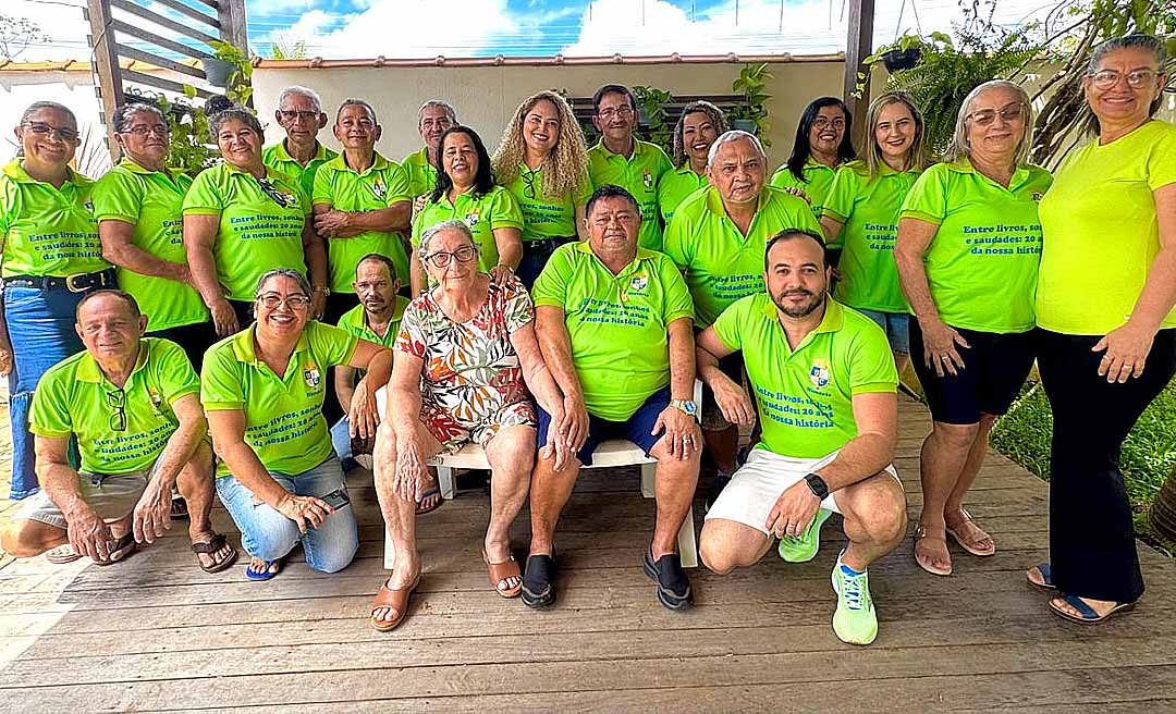 Entre livros, sonhos e saudades: 20 anos da nossa história