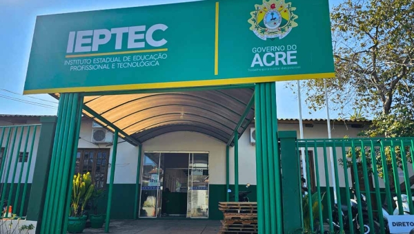 Ieptec convoca profissionais bolsistas docentes para atuação nos centros da Rede, em Rio Branco