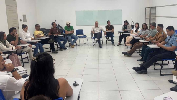 Secretário de Governo cumpre agenda institucional em Feijó visando unidade política e fortalecimento das ações de governo