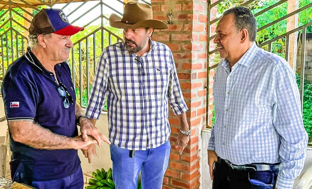 Deputado Manoel Moraes visita Transacreana, e busca reativação de silos e melhorias nos ramais