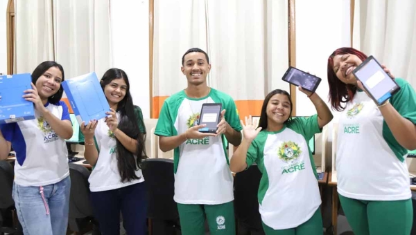 Escola Pedro Martinello é exemplo de que inclusão digital é prioridade do governo do Acre