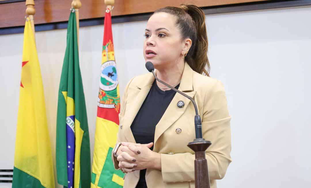 Michelle Melo lamenta mortes em ataque no Instituto São José e cobra execução de leis de prevenção à violência nas escolas