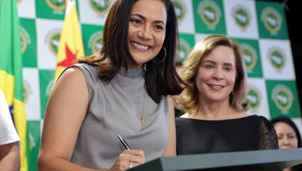 Mailza Assis publica decreto que visa prevenir, combater e apurar casos de assédio moral e sexual na administração estadual