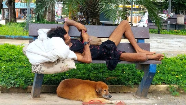 Levantamento aponta aumento da população em situação de rua em Rio Branco e evidencia falhas no acompanhamento social