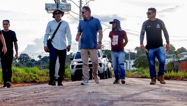 Alysson Bestene entrega pavimentação no Bahia Velha e anuncia nova frente de trabalho na Rua 13 de Junho