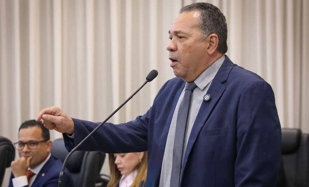 Manoel Moraes diz que ‘alguém vai ser responsabilizado’ pelo colapso da ponte Padre Paolino, em Sena Madureira